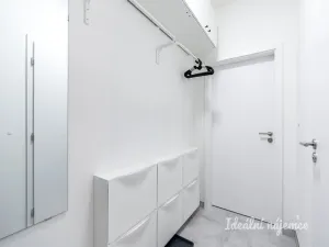 Pronájem bytu 1+kk, Praha - Kyje, Za černým mostem, 27 m2