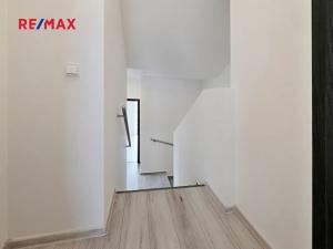 Pronájem rodinného domu, Nelahozeves, V Cihelnách, 124 m2