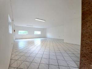 Pronájem skladu, Kladno, Josefa Hoffmanna, 180 m2