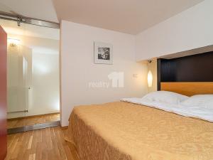 Pronájem bytu 2+kk, Praha - Nové Město, Senovážné náměstí, 73 m2