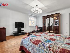 Prodej bytu 3+1, Karlovy Vary, Raisova, 118 m2