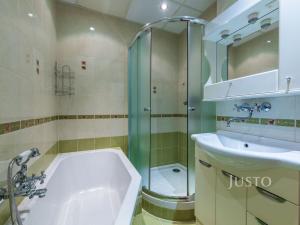 Pronájem bytu 2+1, Uherské Hradiště, Štěpnická, 61 m2
