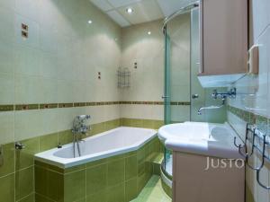 Pronájem bytu 2+1, Uherské Hradiště, Štěpnická, 61 m2