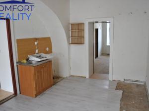 Prodej rodinného domu, Loužnice, 561 m2