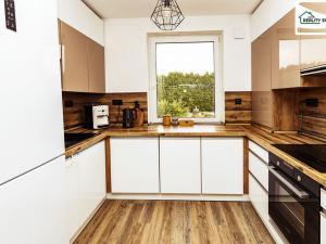 Prodej rodinného domu, Skalná, Nová, 200 m2