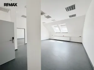Pronájem kanceláře, Písek - Pražské Předměstí, Vladislavova, 65 m2