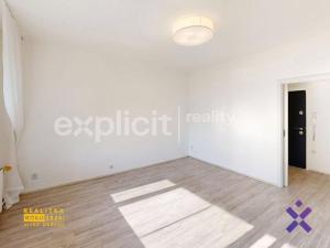 Pronájem bytu 3+1, Zlín, Budovatelská, 68 m2