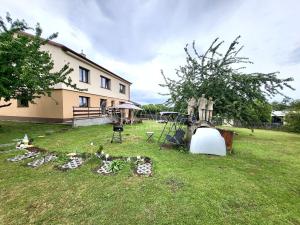 Pronájem bytu 4+1, Vochov, 90 m2