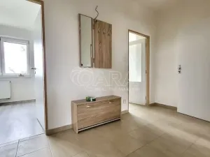 Pronájem bytu 4+1, Vochov, 90 m2