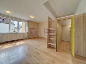 Pronájem bytu 1+kk, Jindřichův Hradec, Panská, 34 m2