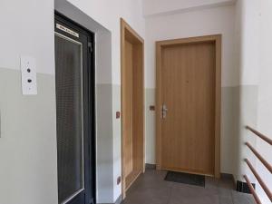 Pronájem bytu 2+kk, Praha - Bubeneč, Národní obrany, 80 m2