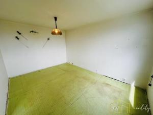 Prodej bytu 1+1, Krupka - Maršov, Karla Čapka, 34 m2
