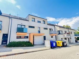 Prodej bytu 2+kk, Vestec, U Hrubých, 42 m2