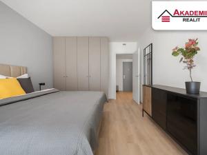 Pronájem bytu 2+kk, Brno, Bystrcká, 60 m2