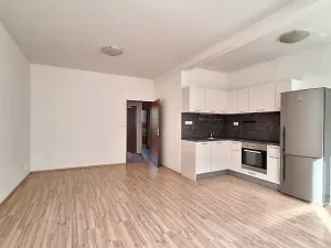 Pronájem bytu 2+kk, Praha - Strašnice, Černokostelecká, 56 m2