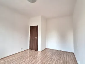 Pronájem bytu 2+kk, Praha - Strašnice, Černokostelecká, 56 m2
