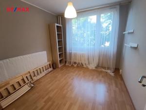 Pronájem bytu 4+kk, Praha - Kobylisy, Rajmonova, 91 m2