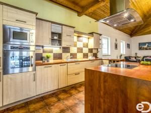 Prodej vily, Lipnice nad Sázavou, 200 m2