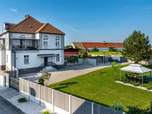 Prodej rodinného domu, Žatec - Záhoří, 382 m2