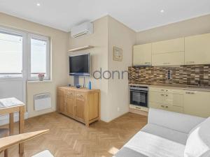 Pronájem bytu 1+kk, Praha, Sobotecká, 24 m2