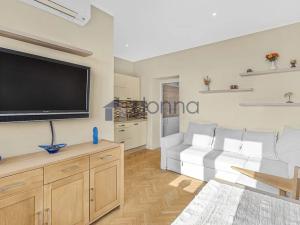 Pronájem bytu 1+kk, Praha, Sobotecká, 24 m2