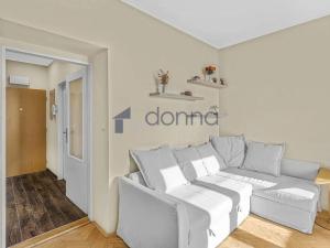Pronájem bytu 1+kk, Praha, Sobotecká, 24 m2