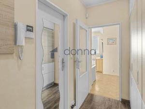 Pronájem bytu 1+kk, Praha, Sobotecká, 24 m2