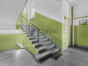 Pronájem bytu 1+kk, Praha, Sobotecká, 24 m2