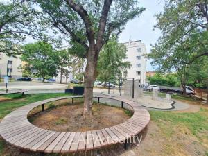 Pronájem bytu 2+kk, Praha - Břevnov, Nad Kajetánkou, 48 m2