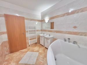 Pronájem bytu 3+kk, Brno, Příkop, 96 m2