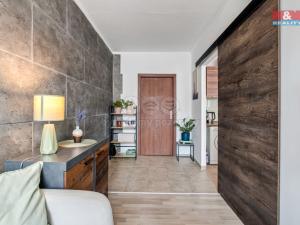 Prodej bytu 2+kk, Ústí nad Labem - Všebořice, Spartakiádní, 37 m2