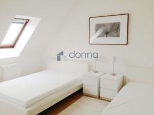 Pronájem rodinného domu, Praha, Na Fialce I, 180 m2