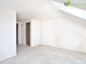 Prodej obchodního prostoru, Tvarožná Lhota, 750 m2