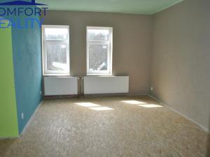 Prodej kanceláře, Loužnice, 561 m2