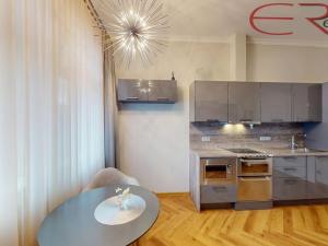 Pronájem bytu 1+kk, Jablonec nad Nisou, Komenského, 31 m2
