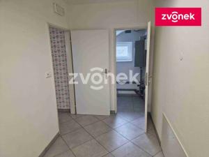 Pronájem výrobních prostor, Kudlovice, 1074 m2