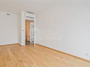 Pronájem bytu 2+kk, Praha - Modřany, Československého exilu, 59 m2