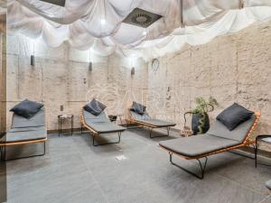 Pronájem bytu 2+kk, Praha - Modřany, Československého exilu, 59 m2