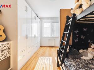 Pronájem bytu 3+kk, Praha - Čakovice, Hakenova, 75 m2