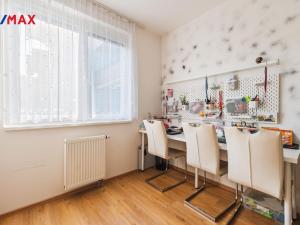 Pronájem bytu 3+kk, Praha - Čakovice, Hakenova, 75 m2