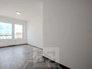 Pronájem bytu 2+kk, Praha - Vysočany, Střídavá, 56 m2