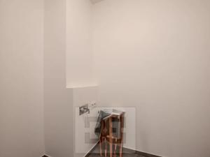 Pronájem bytu 2+kk, Praha - Vysočany, Střídavá, 56 m2