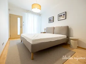 Pronájem bytu 2+kk, Praha - Žižkov, Olšanská, 69 m2