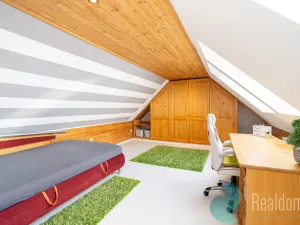 Prodej výrobních prostor, Ponědrážka, 165 m2