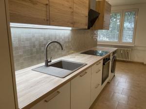 Prodej bytu 2+1, Praha - Záběhlice, Jabloňová, 58 m2