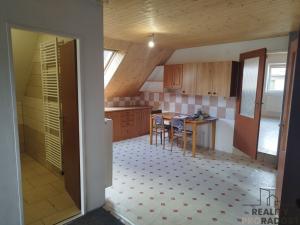 Prodej rodinného domu, Bystřice pod Hostýnem - Hlinsko pod Hostýnem, 190 m2