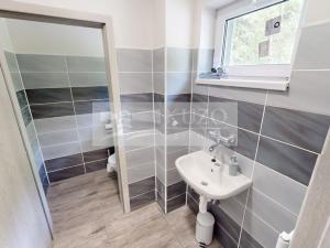 Pronájem obchodního prostoru, Příbram, 125 m2