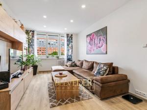 Prodej bytu 2+kk, Praha - Řepy, Zrzavého, 45 m2