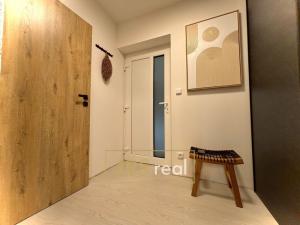 Pronájem bytu 1+kk, Zlín - Malenovice, Pod Hradem I, 27 m2