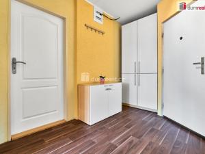 Prodej bytu 4+1, Karlovy Vary - Drahovice, Zbrojnická, 75 m2